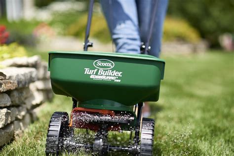 lawn spreader