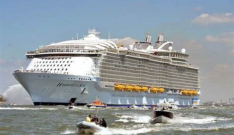 First sea trip for the "Wonder of the Seas", the largest liner in the