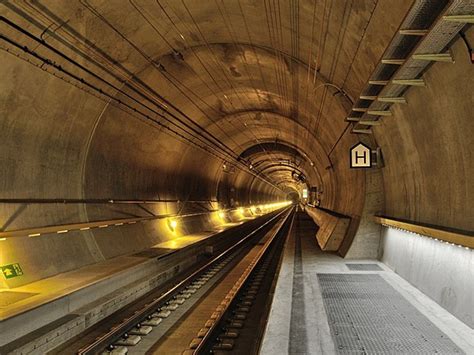 le tunnel du saint gothard