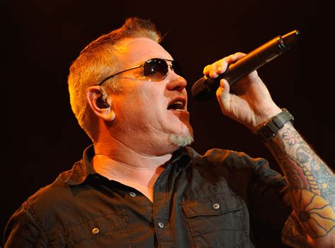 Lead Singer Of Smash Mouth