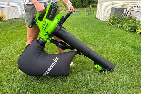 Leaf Vacuum Greenworks