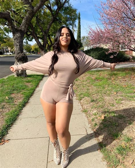 The Bare Truth: Ava Marie’s Nudes Filtered And Features That Turn Heads Globally