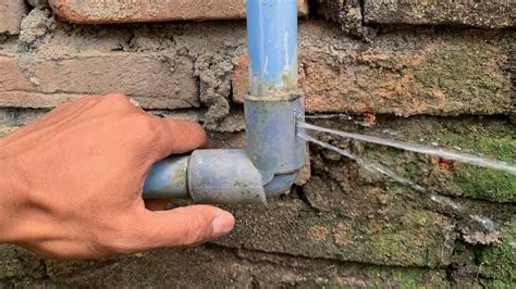 Leaking Water Pipe Elbow