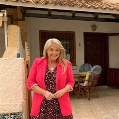 leaks alexander lucy