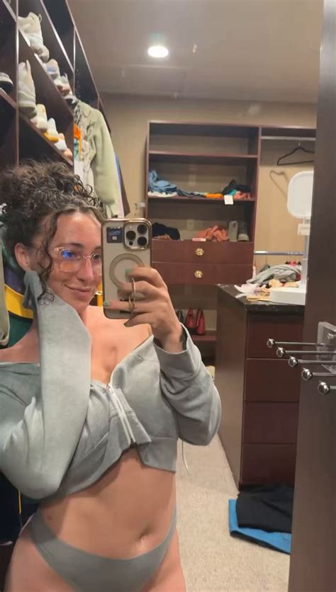 leaks karlye miranda