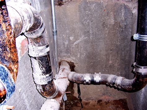 Leaky Sewer Pipe In Basement