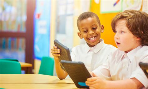 Benefits of Technology in the Classroom TeachHUB
