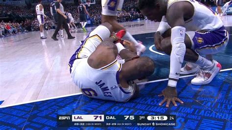 lebron james injury last night news