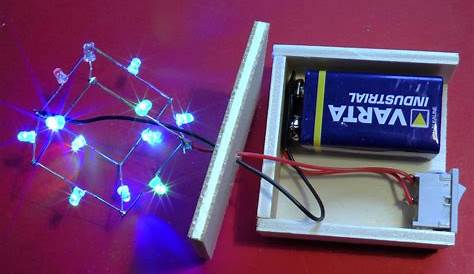 Bauanleitung RGB-LED-Würfel | Make