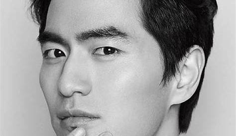 Lee Jin-wook Biography - Facts, Childhood, Family & Achievements of