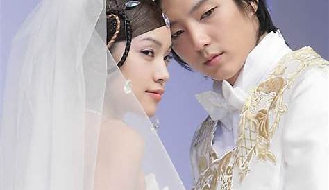 WEDDING Lee Min Ho Park Shin Hye the most expected couple to get