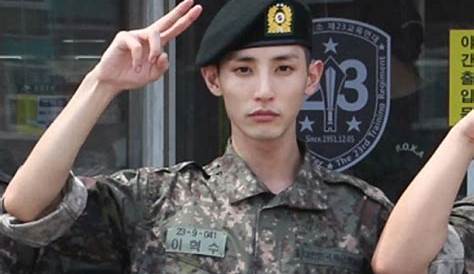 First Photo Of Lee Soo Hyuk In Military Revealed | Soompi