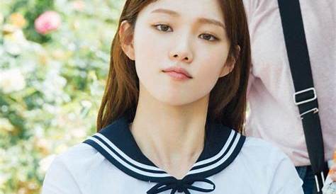 5 *Interesting* Facts About Korean Actress Lee Sung Kyung