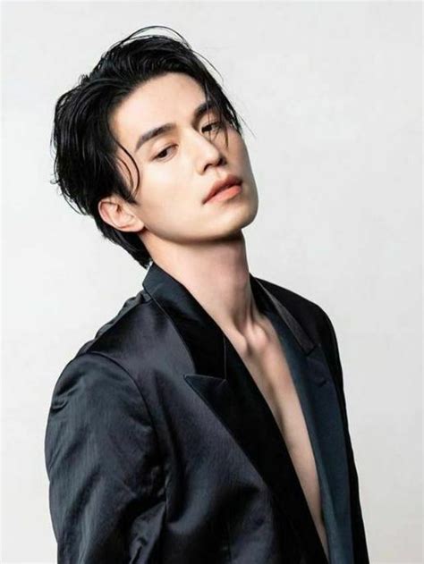 lee dong wook age and net worth