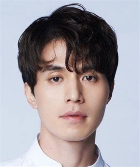 lee dong wook age and weight
