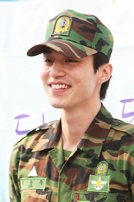 lee dong wook military service