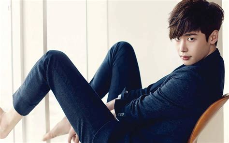 lee jong suk desktop wallpaper