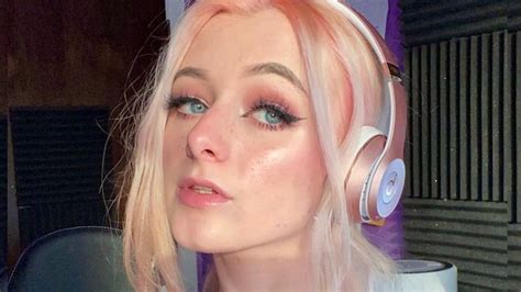 lee onlyfans adrianah