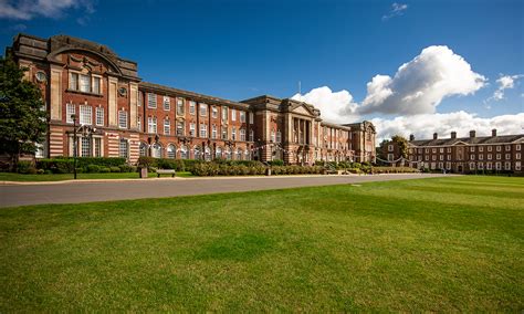 leeds beckett university campus tour