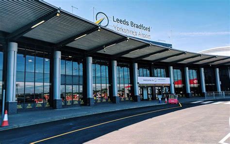 leeds bradford airport free drop off