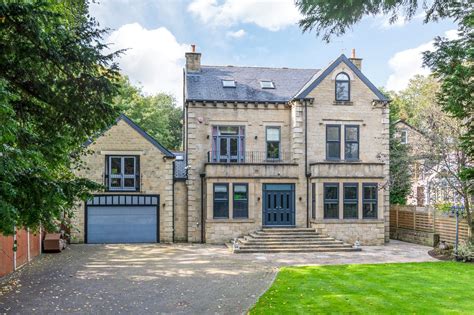 leeds home for sale