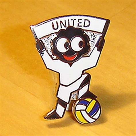 leeds united badges on ebay