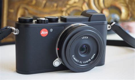 Uncover the Versatility of the Leica CL Compact Camera