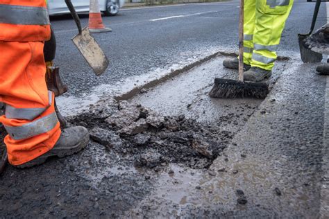 leicester city council road repairs