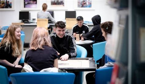 leicester college courses