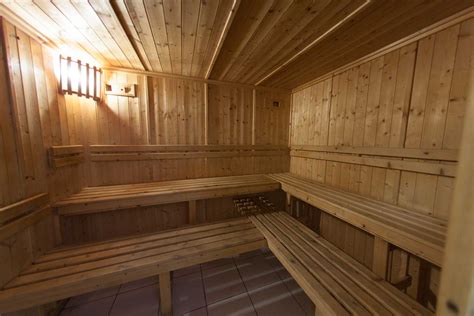 leicester male sauna
