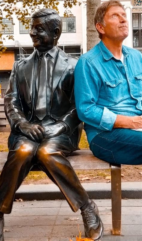 leicester square statue trail