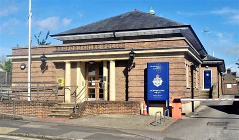 leighton buzzard police station phone number