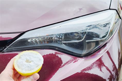 How to Use a Lemon and Baking Soda to Clean Your Car's Headlights