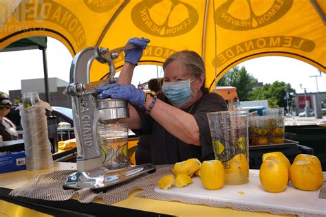 Lemonade Stand Kelowna