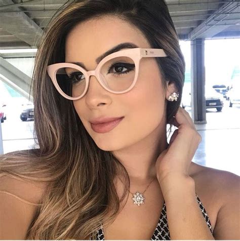 lentes de mujer de moda