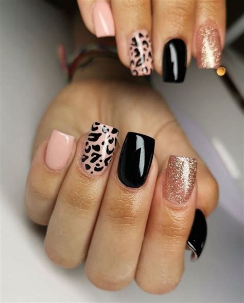 leopard print acrylic nails