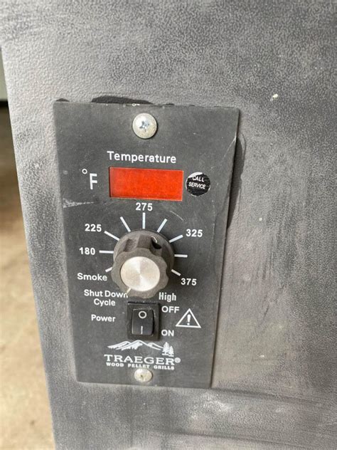 Cómo solucionar el código LEr de la parrilla Traeger Causas y