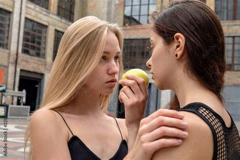 lesbian 18 seductions