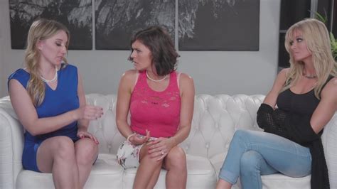 lesbian cheating wives