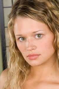 lesbian triangles 17