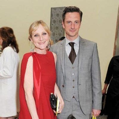 lesley sharp age and children