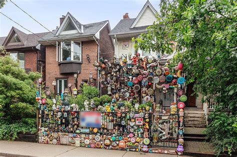 Discover Leslieville's Secrets: A Quirky Neighborhood Gem You Must Explore