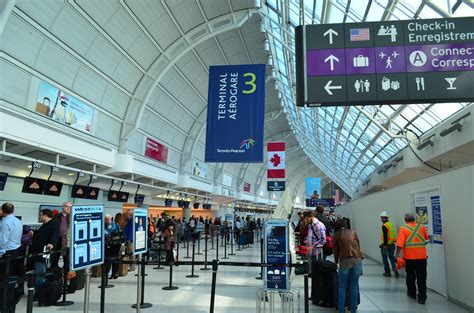 lester b pearson airport departures
