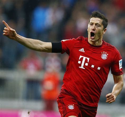 lewandowski scores 5 goals in 9 minutes