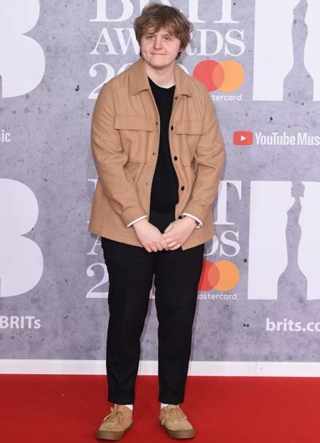 lewis capaldi height and weight