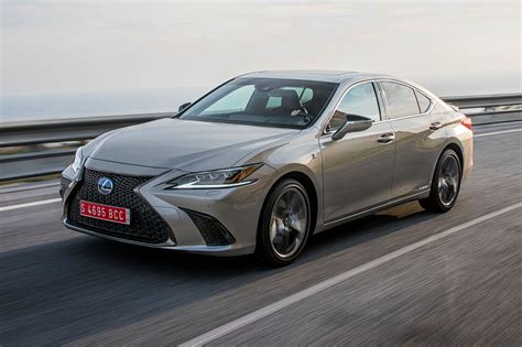 AllNew 2018 Lexus ES 300h Launched in India At Rs. 59.13 Lakh