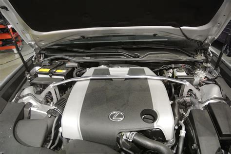 Lexus Strut Bar