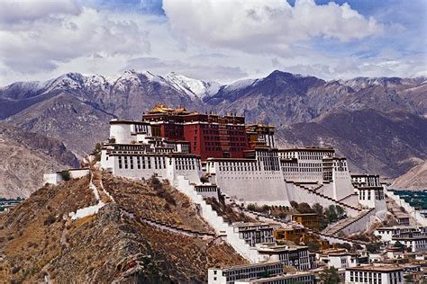 Review: Tibet 4-Day Lhasa City Private Tour – Is it Worth it?