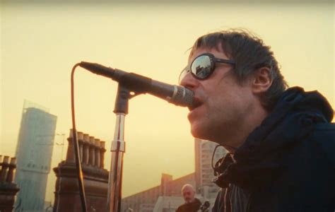 liam gallagher dead to the world