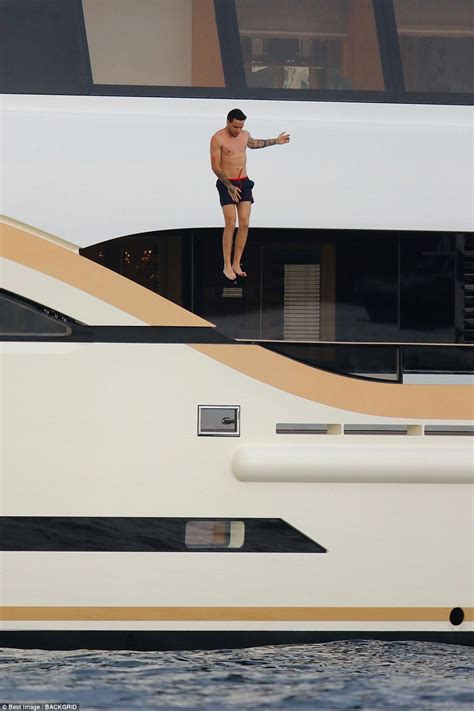 Liam Payne Boat One Direction's Took A Dive Off The In Australia One Direction Shirtless In